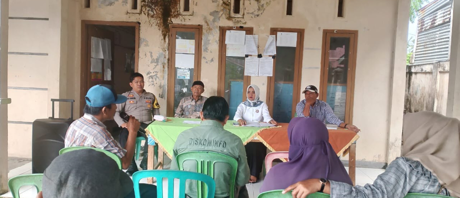 Bhabinkamtibmas Polsek Kota Manna Hadiri Musrenbangdes 2025 di Kelurahan Kampung Baru
