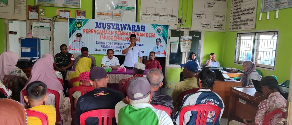 Kanit Binmas dan Bhabinkamtibmas Polsek Manna Hadiri MusrenbangDes Tahun Anggaran 2026 di Desa Tanjung Raman