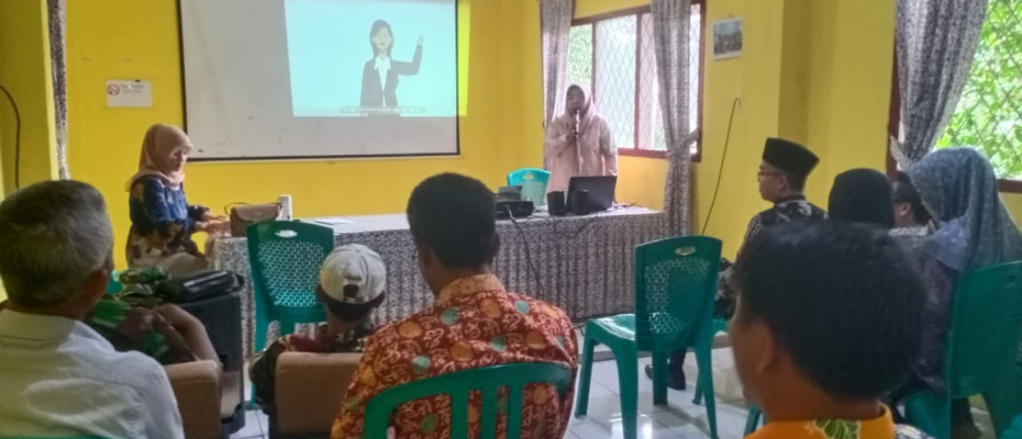 Bhabinkamtibmas Polsek Kota Manna Menghadiri Rapat Lintas Program Lintas Sektor di Puskesmas Kota Manna di Daerah Binaan