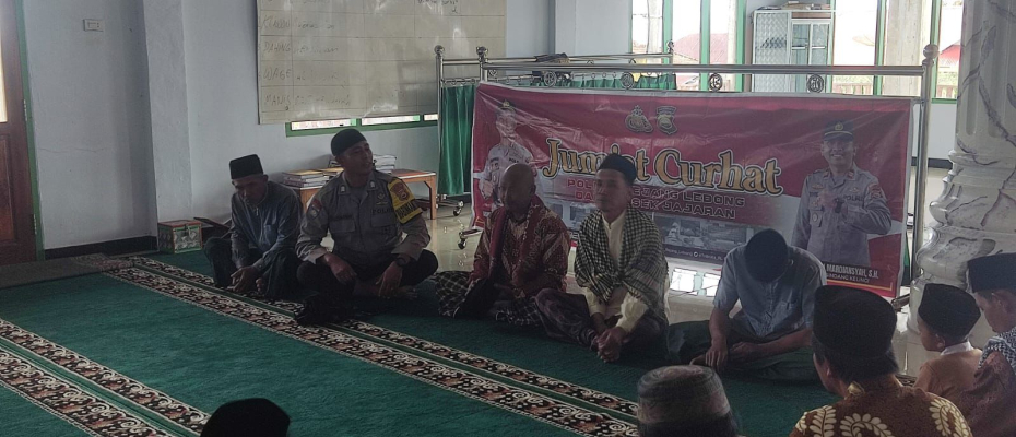 Bhabinkamtibmas Polsek Seginim Hadiri Penetapan Titik 0 Pelaksanaan Kegiatan Pembangunan di Desa Binaannya