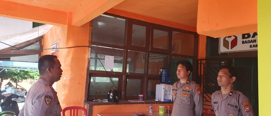 Polres Bengkulu Selatan Tambah Personil PAM, Terus Perketat PAM Kantor Bawaslu BS