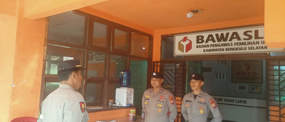 Polres Bengkulu Selatan Perketat Pengamanan Kantor Bawaslu Pasca Pilkada 2024