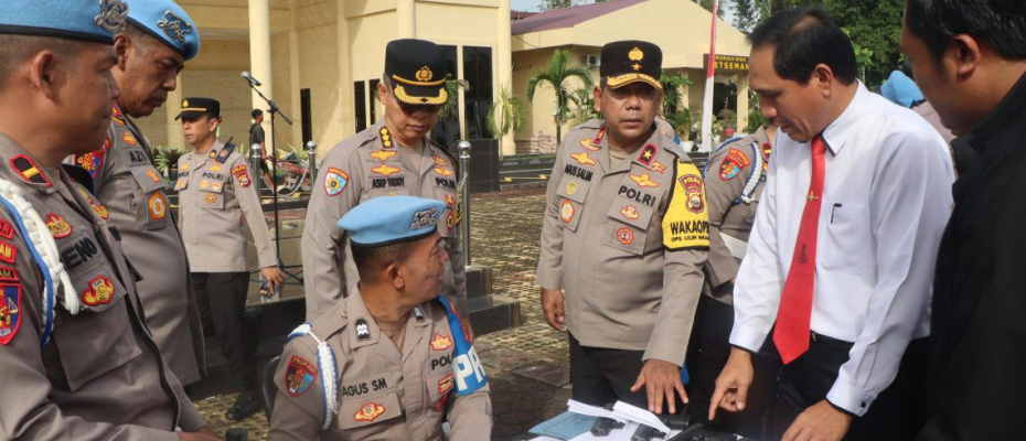 Tingkatkan Disiplin dan Cegah Penyalahgunaan, Wakapolda Bengkulu Pimpin Pengecekan Senjata Api Personel