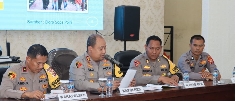 Polres Kepahiang Polda Bengkulu Menggelar Konferensi Pers Akhir Tahun Paparkan Pencapaian Serta Prestasi Polres Kepahiang