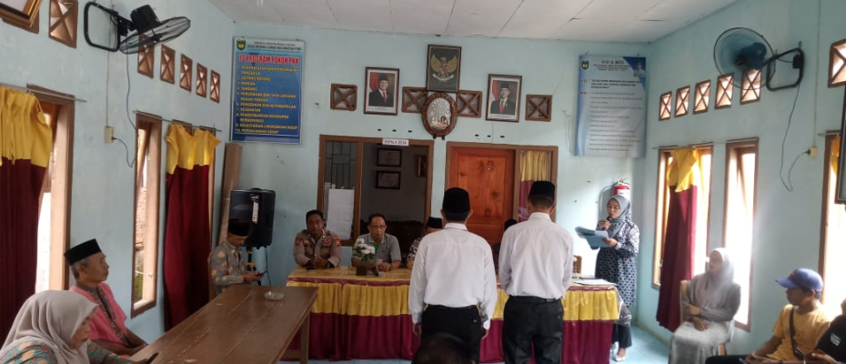 Kanit Binmas Polsek Pino Hadiri Pelantikan Perangkat Desa di Wilayah Binaan