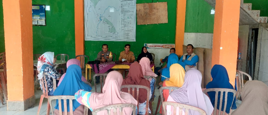 Bhabinkamtibmas Polsek Pino Aiptu Robby Irawan Hadiri Musyawarah Program Cetak Sawah di Desa Keban Jati