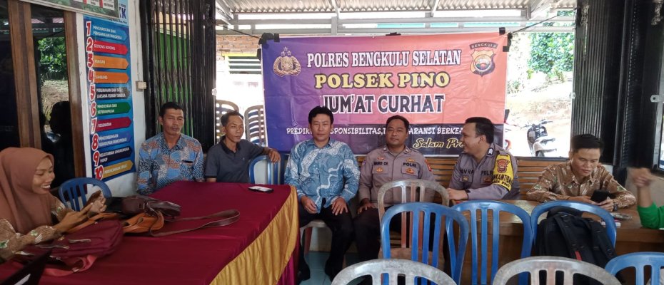 Perkuat Sinergitas Polisi dengan Masyarakat, Polsek Pino Gelar Jumat Curhat di Desa Binaan