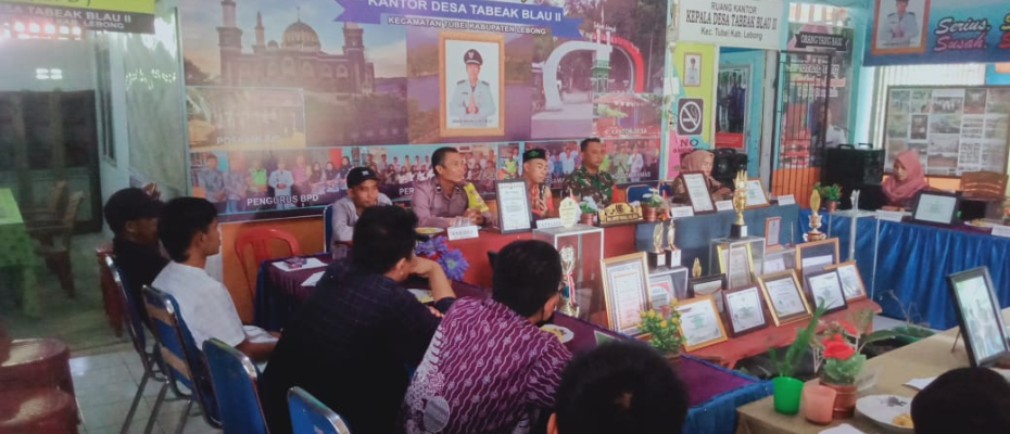 Dukung Program Ketahanan Pangan, Bhabinkamtibmas Polsek Lebong Atas Sambang ke DesaDukung Program Ketahanan Pangan, Bhabinkamtibmas Polsek Lebong Atas Sambang ke Desa