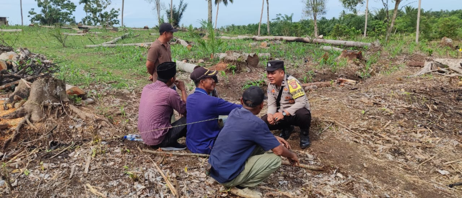 Bhabinkamtibmas Polsek Manna Ajak Warga Tingkatkan Ketahanan Pangan Lewat Sambang Dialogis